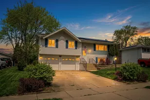 630 Clover Ln, Schaumburg, IL 60193 - Photo 5