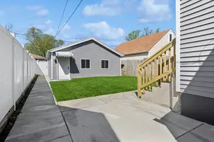 1528 N 39th Ave, Stone Park, IL 60165 - Photo 19