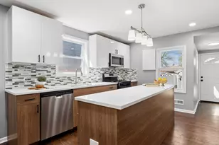 1528 N 39th Ave, Stone Park, IL 60165 - Photo 9