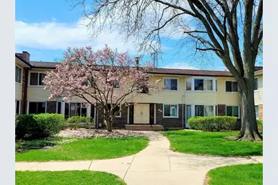 3030 Roberts Drive #5, Woodridge, IL 60517 - Photo 1