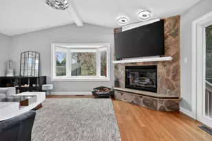 22W630 Armitage Ave, Glen Ellyn, IL 60137 - Photo 17