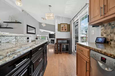 22W630 Armitage Avenue, Glen Ellyn, IL 60137 - Photo 5