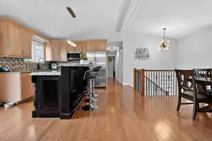 22W630 Armitage Ave, Glen Ellyn, IL 60137 - Photo 9