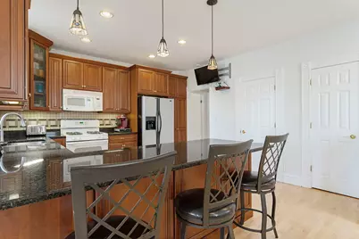 518 N Lombard Avenue, Oak Park, IL 60302 - Photo 13