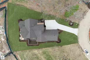 390 Forest Edge Dr, Glencoe, IL 60022 - Photo 53