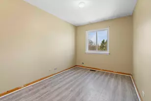 1220 Cove Dr, Prospect Heights, IL 60070 - Photo 11