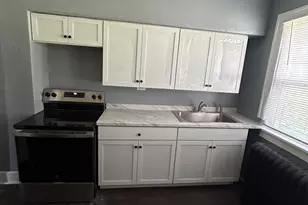 419 Campbell St, Joliet, IL 60435 - Photo 13
