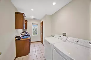 9746 Merrimac Ave, Oak Lawn, IL 60453 - Photo 25