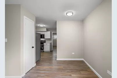 1101 Holiday Lane #10, Des Plaines, IL 60016 - Photo 7