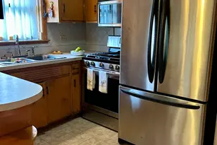 12334 S Loomis St, Calumet Park, IL 60827 - Photo 5