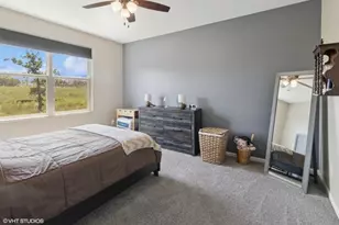 6813 Cobble Spgs Ln, Wonder Lake, IL 60097 - Photo 5