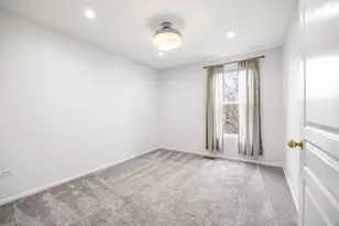 9 Lilac Ct, Bolingbrook, IL 60490 - Photo 27