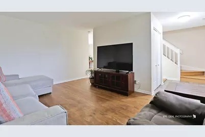 1006 Concord Drive, Island Lake, IL 60042 - Photo 9