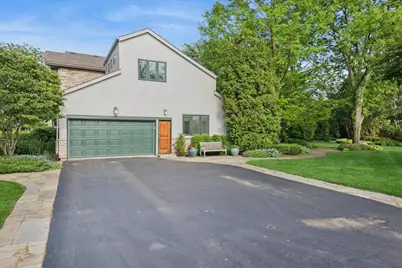 500 Parkview Place, Burr Ridge, IL 60527 - Photo 3