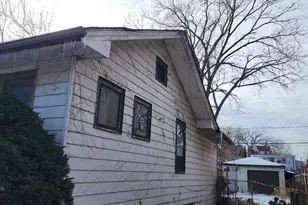 8506 S Euclid Ave, Chicago, IL 60617 - Photo 29