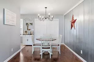 1810 W Chestnut St, Marion, IL 62959 - Photo 9