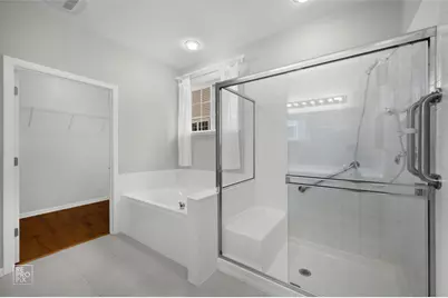 1870 Hampshire Drive, Hoffman Estates, IL 60192 - Photo 13