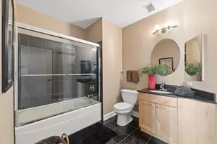 1335 S Prairie Ave, Chicago, IL 60605 - Photo 13