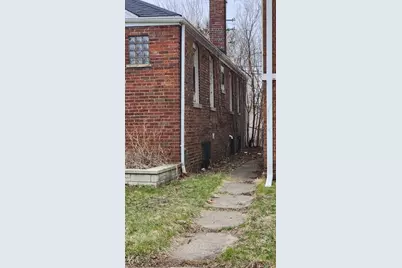 8128 S Coles Avenue, Chicago, IL 60617 - Photo 9