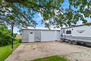 9619 E 11000 Road N, Grant Park, IL 60940 - Photo 15