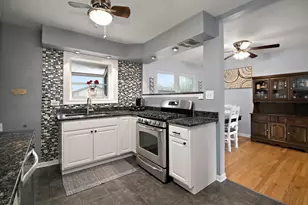 514 Fitch Rd, Chicago Heights, IL 60411 - Photo 7