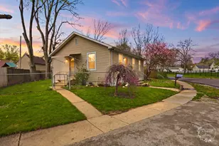 709 Bremer St, Wilmington, IL 60481 - Photo 3