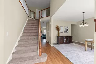 1240 Sandpiper Ct, Grayslake, IL 60030 - Photo 3