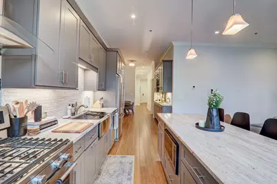 [Address not provided], Chicago, IL 60607 - Photo 3