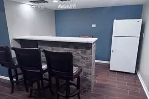 9132 S California Ave, Evergreen Park, IL 60805 - Photo 17
