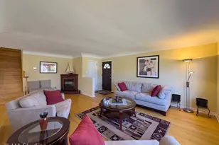 8912 Harms Rd, Morton Grove, IL 60053 - Photo 5