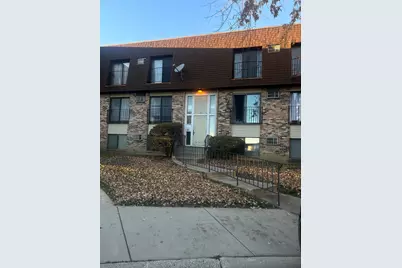 162 S Waters Edge Drive #301, Glendale Heights, IL 60139 - Photo 1