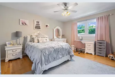 2143 E Peachtree Lane, Arlington Heights, IL 60004 - Photo 15