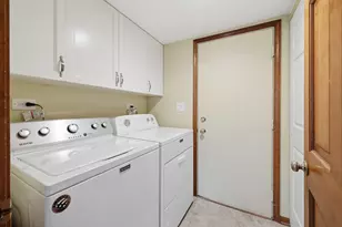 1846 Baltimore Dr, Elk Grove Village, IL 60007 - Photo 35