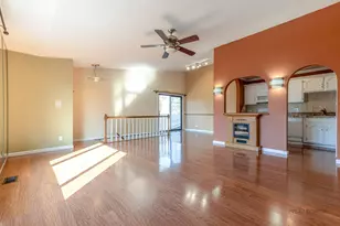 494 Tyler Ct, Vernon Hills, IL 60061 - Photo 5
