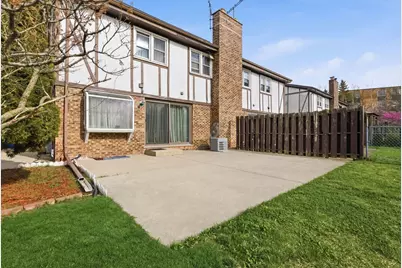 1038 S Hunt Club Drive, Mount Prospect, IL 60056 - Photo 19