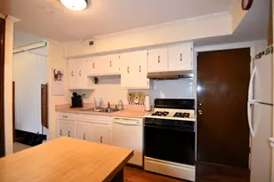 7734 Woodward Ave, Woodridge, IL 60517 - Photo 3
