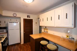 7734 Woodward Ave, Woodridge, IL 60517 - Photo 9