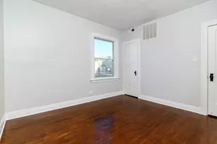 646 W 35th St, Chicago, IL 60616 - Photo 17