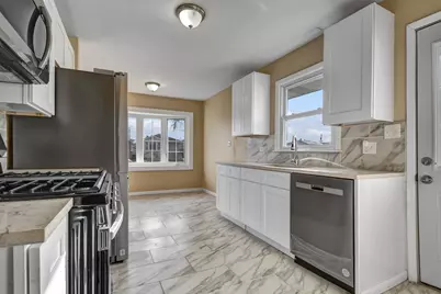 7754 S McVicker Avenue, Burbank, IL 60459 - Photo 11