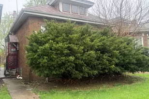 7524 S Wabash Ave, Chicago, IL 60619 - Photo 1