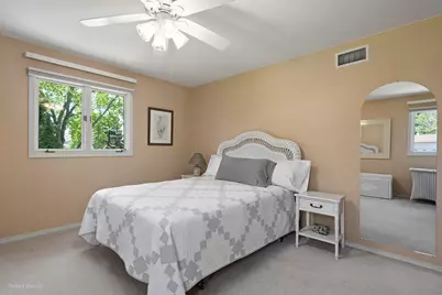 4759 Crest Court, Waukegan, IL 60087 - Photo 17