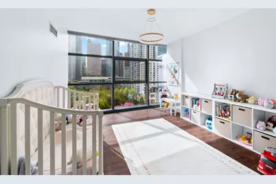 201 N Westshore Drive #801, Chicago, IL 60601 - Photo 27