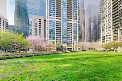 201 N Westshore Drive #801, Chicago, IL 60601 - Photo 45