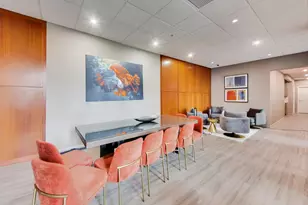 201 N Westshore Dr, Chicago, IL 60601 - Photo 35