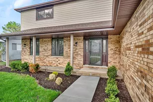 2380 Chestnut Ln, Morris, IL 60450 - Photo 5