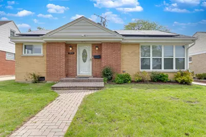 7841 N Odell Avenue, Niles, IL 60714 - Photo 1
