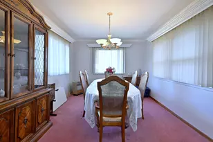357 N Pioneer Dr, Addison, IL 60101 - Photo 9