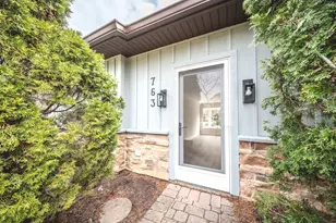 763 N Franklin Ave, Palatine, IL 60067 - Photo 3