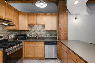 732 S Financial Pl, Chicago, IL 60605 - Photo 5