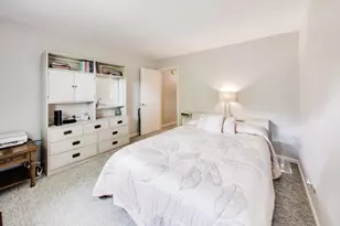 611 W Whiting Ln, Arlington Heights, IL 60004 - Photo 19